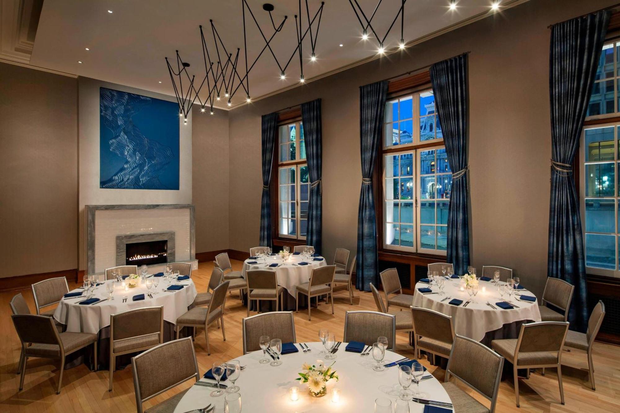 Courtyard Philadelphia Downtown Филадельфия Экстерьер фото