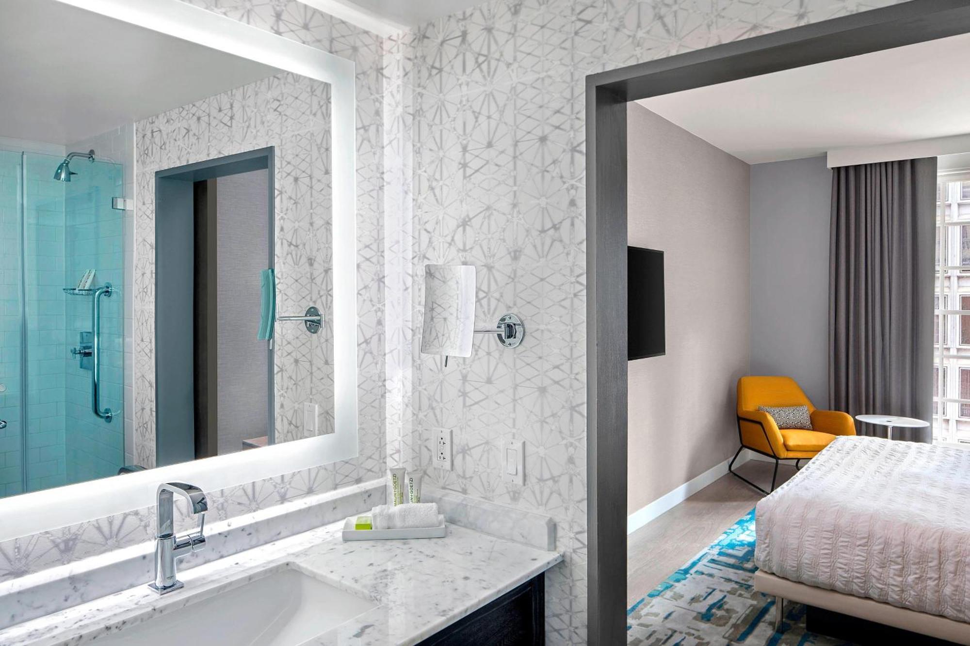 Courtyard Philadelphia Downtown Филадельфия Экстерьер фото